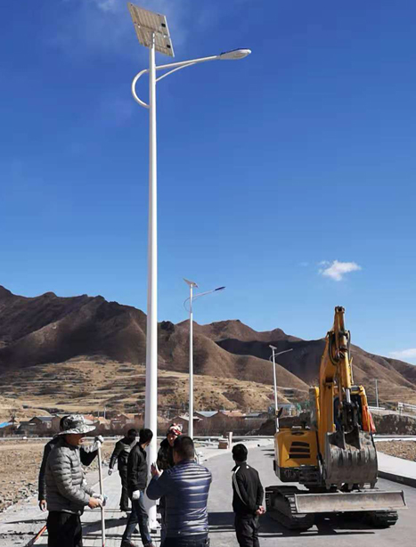 甘南碌曲10米天祝太阳能路灯项目